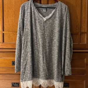 EUC Catherines Dream V-neck Long Sleeve Lace Trim Hem Oversized Tunic 2x